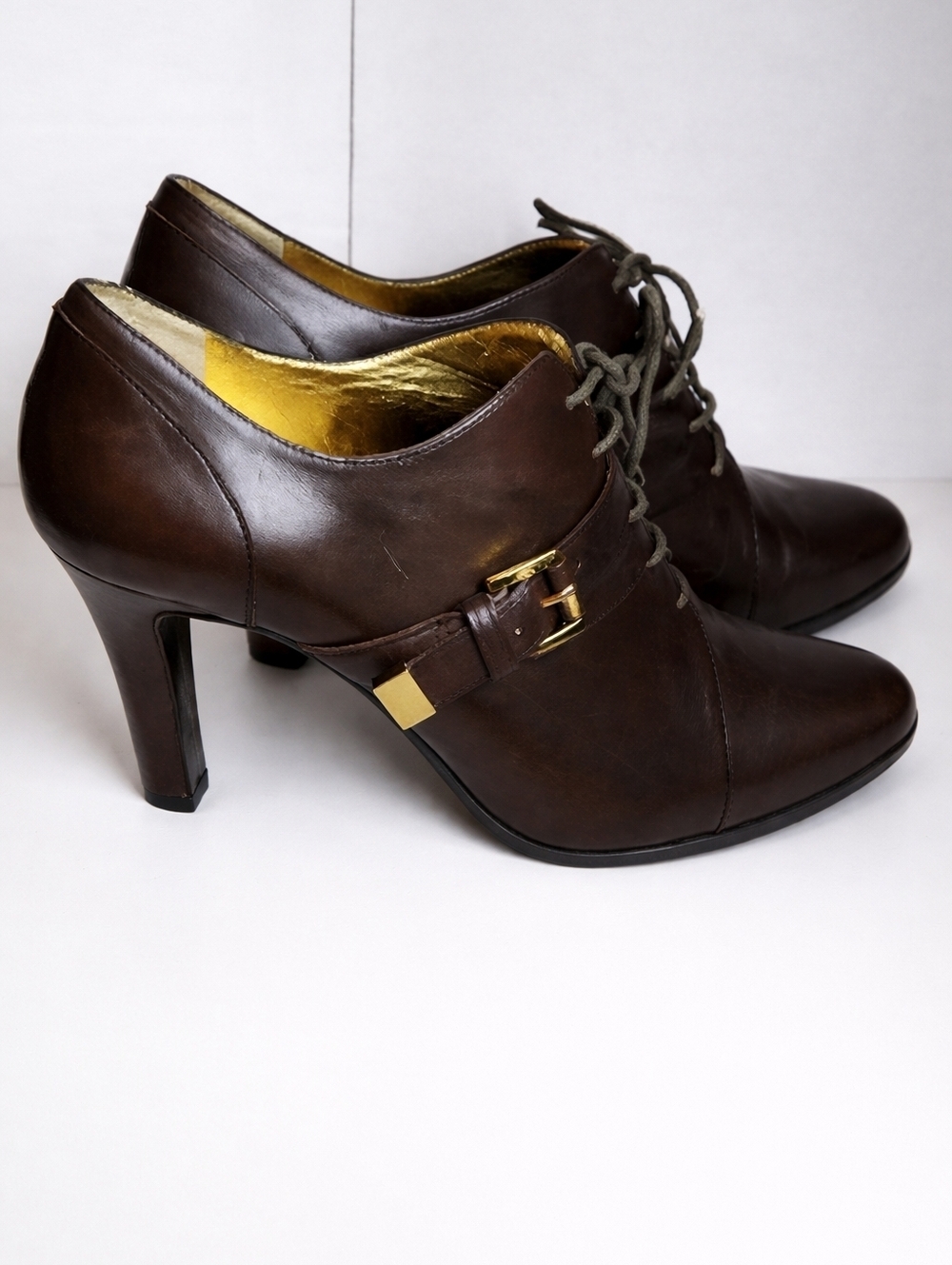 Banana Republic Preppy Lace Up  Brown Leather Women's Heels 7.5